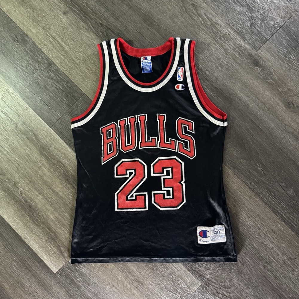 Vintage Champion NBA Chicago Bulls Jersey Michael Jordan‎ #23 Size 40 Black EUC